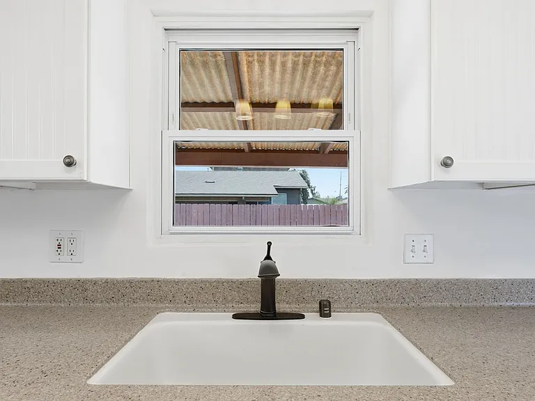 1209 Evilo St — Photo 4
