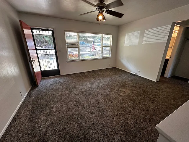 1726 Main Ave — Photo 2