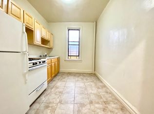 589 E 22nd St #18, Brooklyn, NY 11226