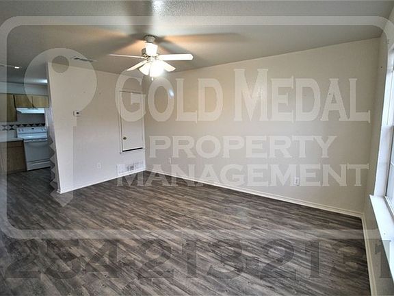 2nd image of 106 Lark St APT B
