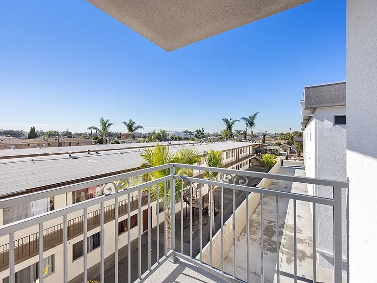 10936 S Osage Ave #A — Photo 33