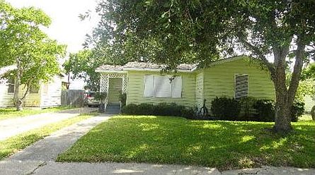 1st image of 4430 Wesley Dr
