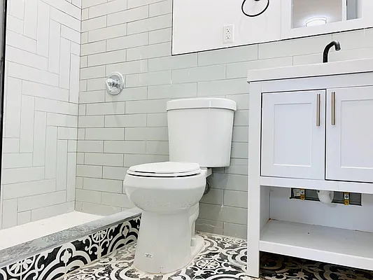 Rented by Blue Egg Realty Corp | media 18