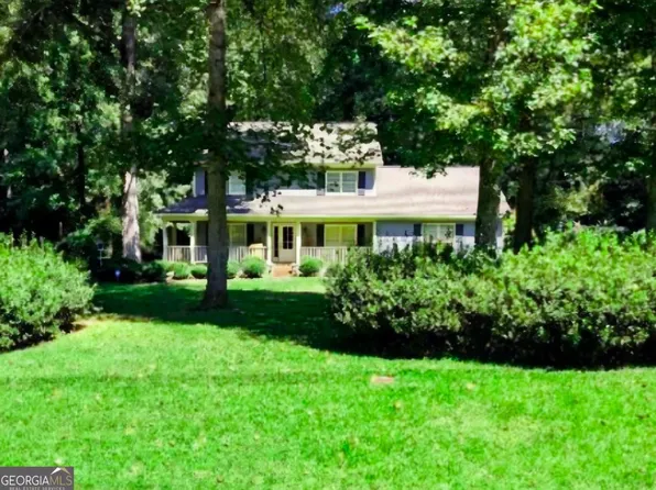 6111 Peake Rd, Macon, GA 31220