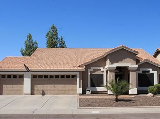 3860 W Calle Lejos, Glendale, AZ 85310