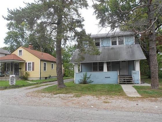 2nd image of 2100 Genessee Ave