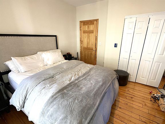 4th image of 20 Radcliffe Rd #2
