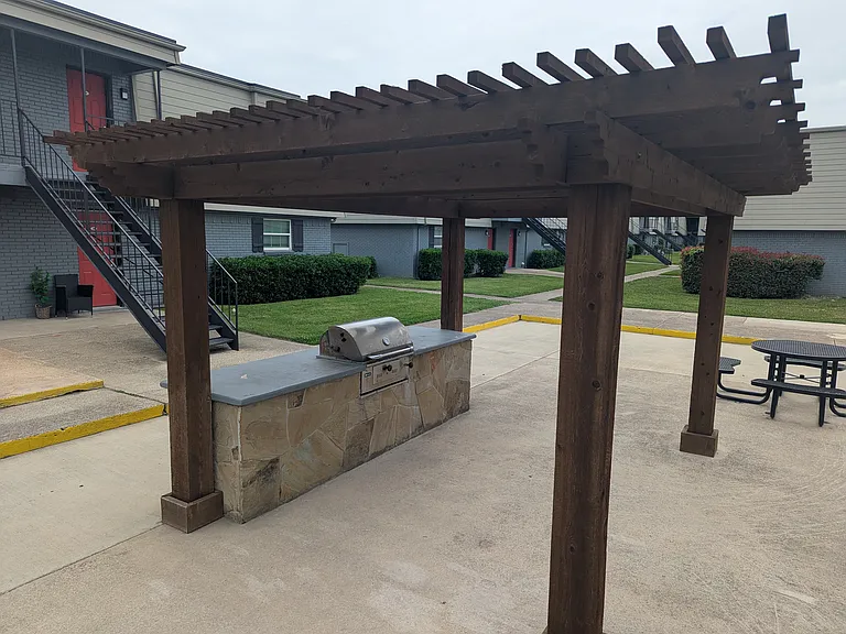 Crossings Apartments — Photo 9