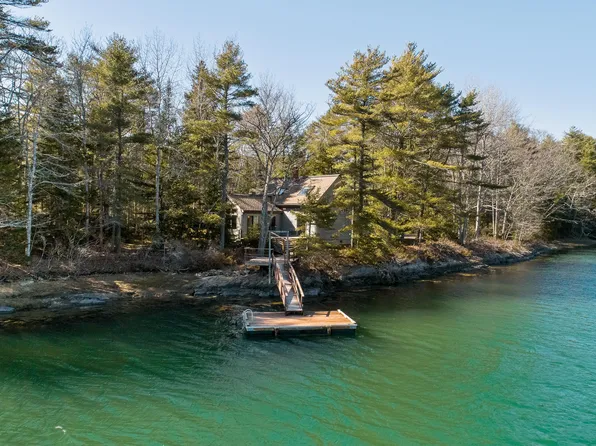 807 Harpswell Islands Road, Harpswell, ME 04079