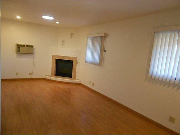 4th image of 9706 Claremont Ave NE