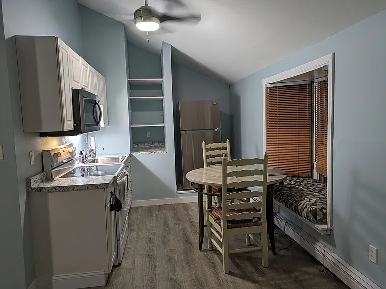 8 Cardinal Ct #1 — Photo 8