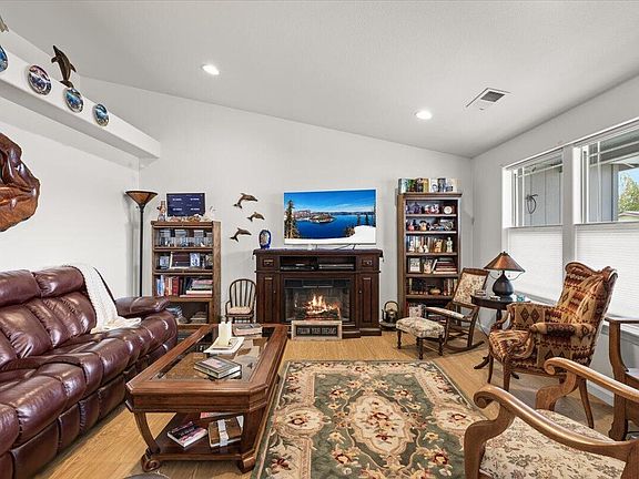 5th image of 2360 Evan Way