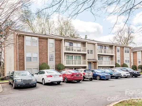 1624 Arlyn Cir, Charlotte, NC 28213
