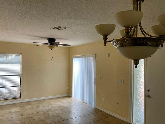 5th image of 2625 Shadybranch Dr #1