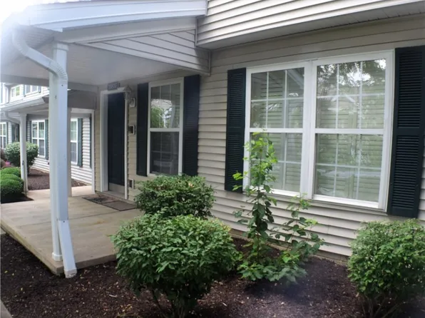 13835 Woodcroft Trce, North Royalton, OH 44133
