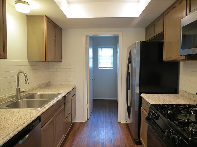 6803 Rearden Rd — Photo 8