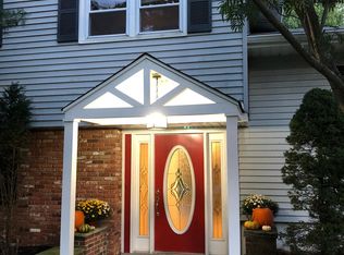 686 E Crescent Ave, Ramsey, NJ 07446