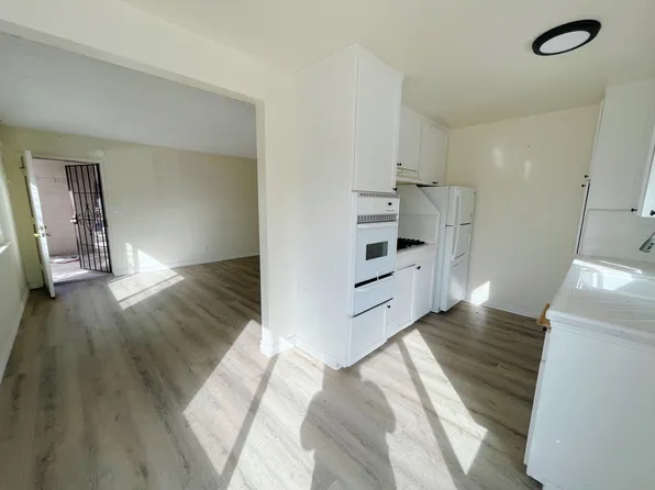 2741 Hornblend St APT 5, San Diego, CA 92109