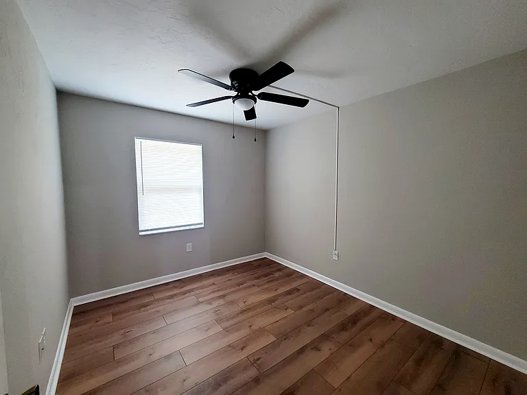 3116 W University Ave — Photo 34