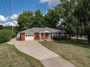 102 Ridgelea Dr, Williamstown, KY 41097