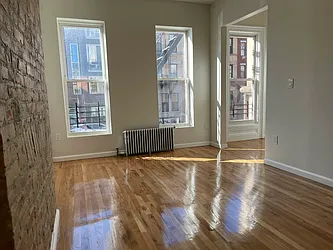 Rented by Prime Square Realty