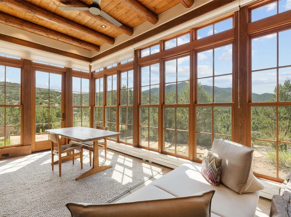 1567 Cerro Gordo Rd, Santa Fe, NM 87501