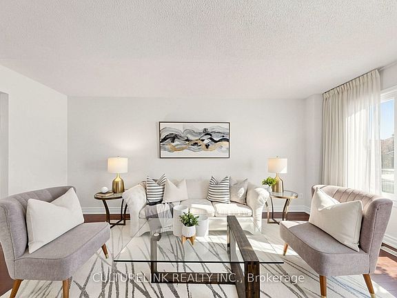 2nd image of 87 Morrison Cres