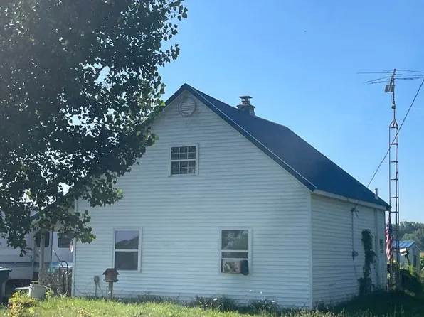 428 E Neuman Rd, Pinconning, MI 48650