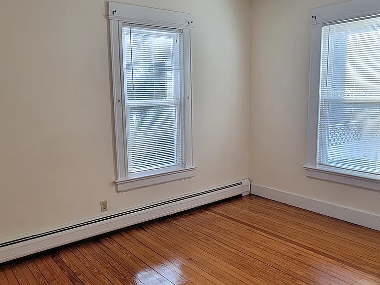768 Derby Ave #1 — Photo 2