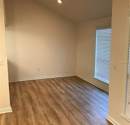 3rd image of 940 Douglas 169 Ave
