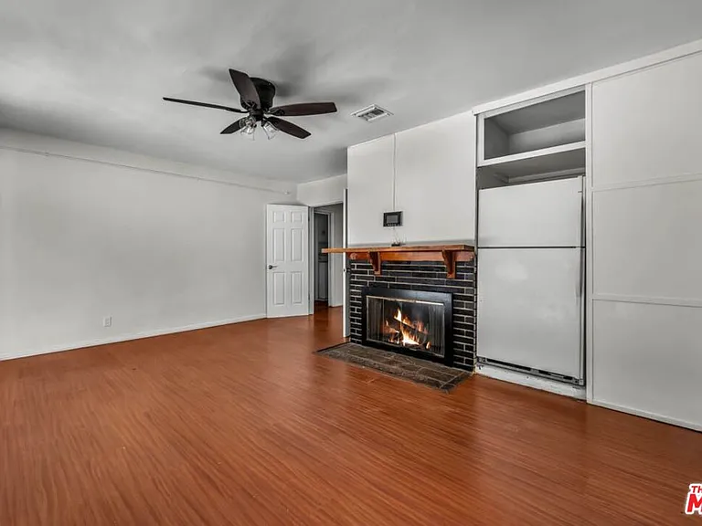 7318 W 88th St — Photo 20