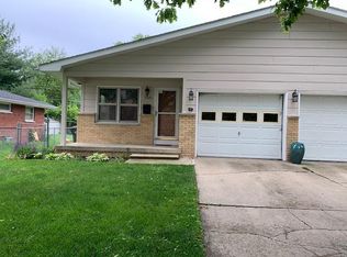 705 E Harding Dr, Urbana, IL 61801