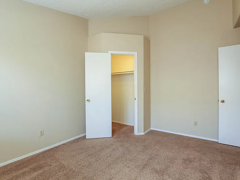 8864 W Morningside Dr — Photo 11