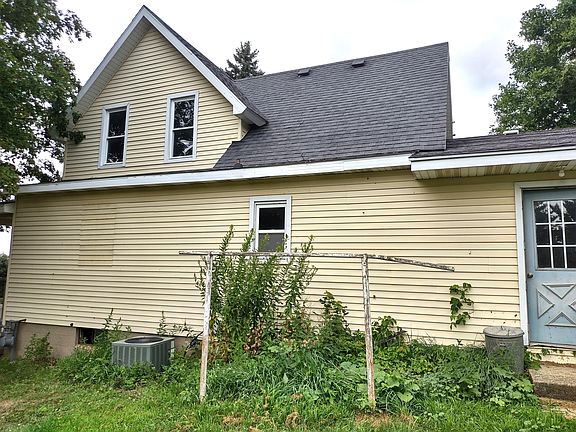 5th image of 4389 9th St