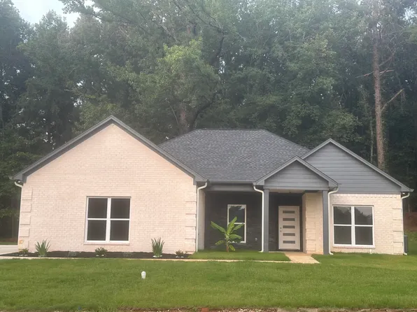 604 Moss Hill Dr, New Albany, MS 38652