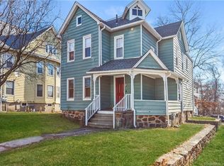 7 Pierce St, Fairfield, CT 06825