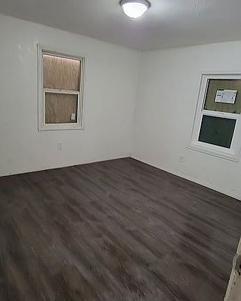3rd image of 751 Yosemite Pkwy