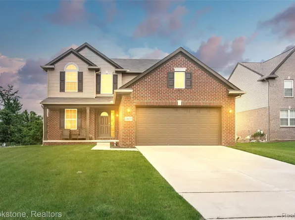 13623 Chester Ct, Belleville, MI 48111