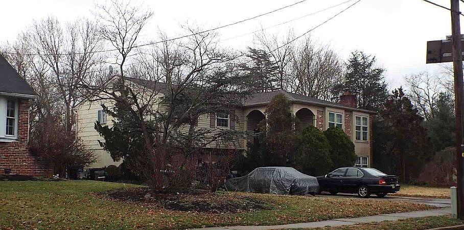 2nd image of 114 Hooton Rd
