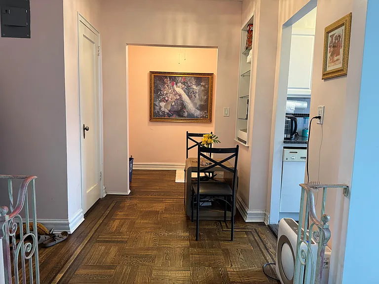30 Clinton Pl #3A — Photo 5