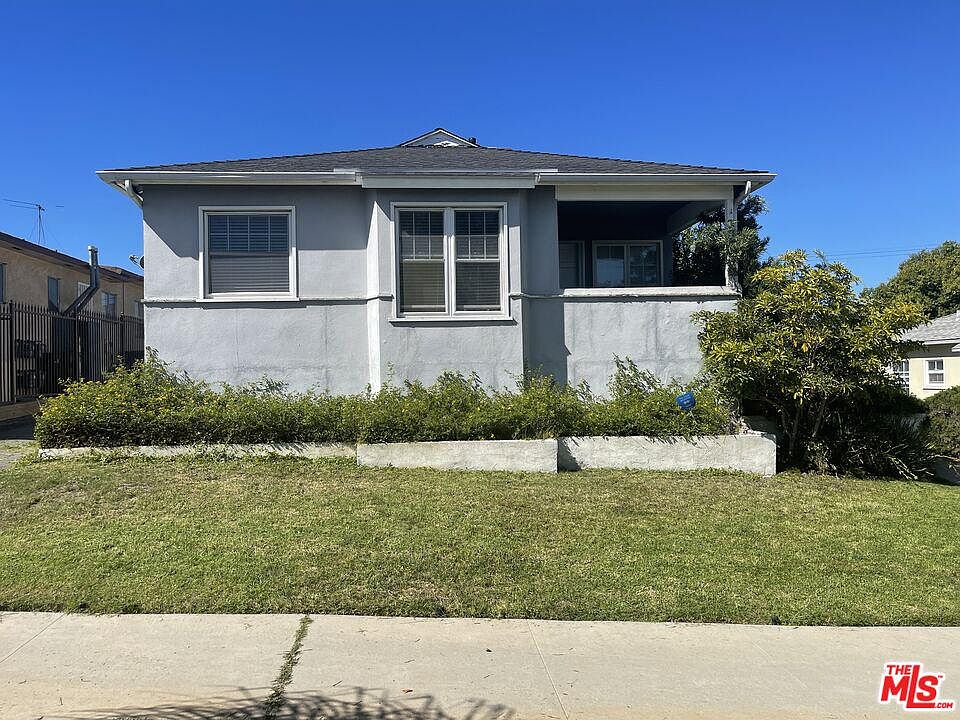 2nd image of 7923 Airport Blvd