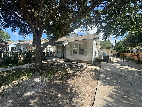1711 Santa Barbara Photo 1