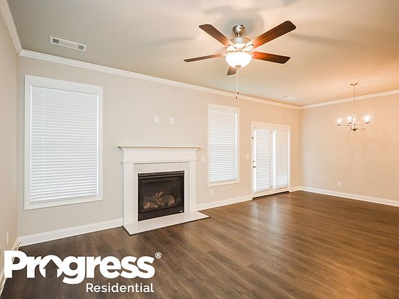 4th image of 761 Alder Grove Trce