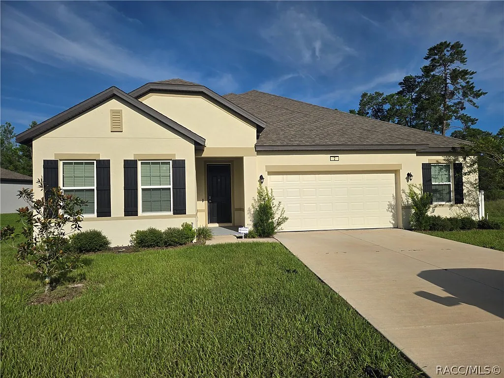 4 bed, 2326 sqft, $2,300 — Photo 1