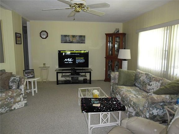 2nd image of 187 Maple Leaf Dr