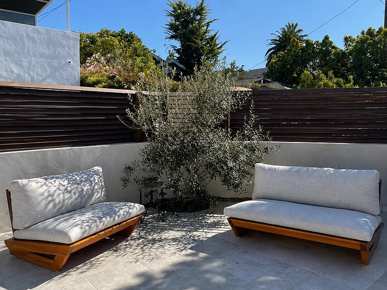 2369 Beach Ave — Photo 4
