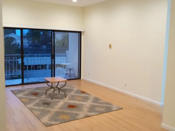 8324 Regents Rd, San Diego, CA