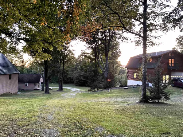 1706 High Chapparal Road, Wells, VT 05774