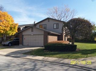 18643 Golfview Dr, Hazel Crest, IL 60429