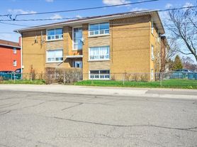 2 Wesley St, Toronto, ON
